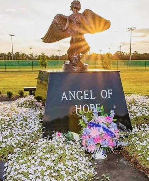 Angel Of Hope Statue