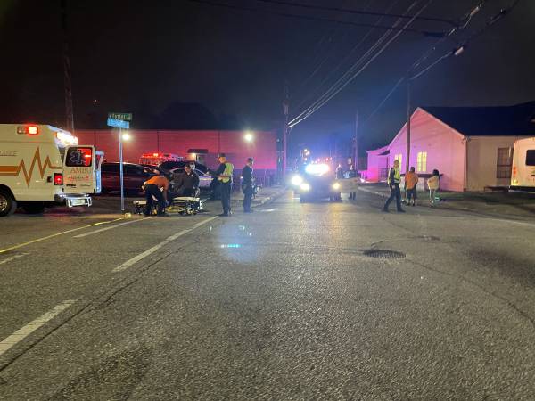 7:33 PM    Electric Skateboard Strikes Dothan Police Car