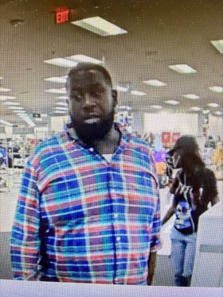 Dothan Police Need your Help Inentity of the Person’s in the Picture Below