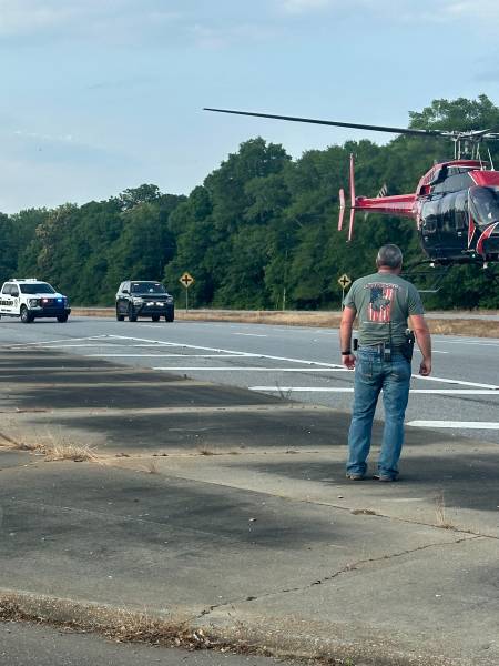7:25 PM   Survival Flight Lands On Highway 431 In Henry County
