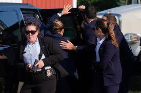 09:50 AM    DEVELOPING     Secret Service director resigns after Trump attempted assassination