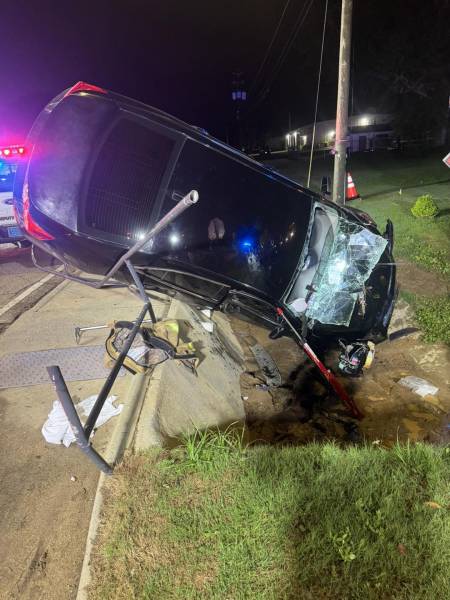 Headland Fire Rescue Responded to Motor Vehicle Accident East Main at Douglas Park