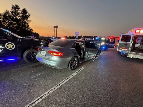 6:41 PM   Chase From Florida Into Alabama Ends In Front of Walmart