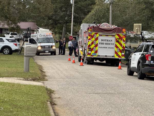 11 A.M. UPDATE: Gas can explosion at 214 Thomas Drive, 2 children injured